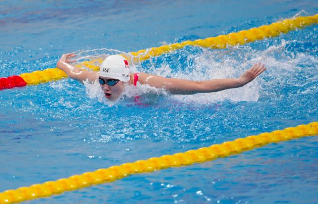 bob半岛体育登录入口-游泳争霸赛张雨霏展多项冲金实力 自由泳双星归位